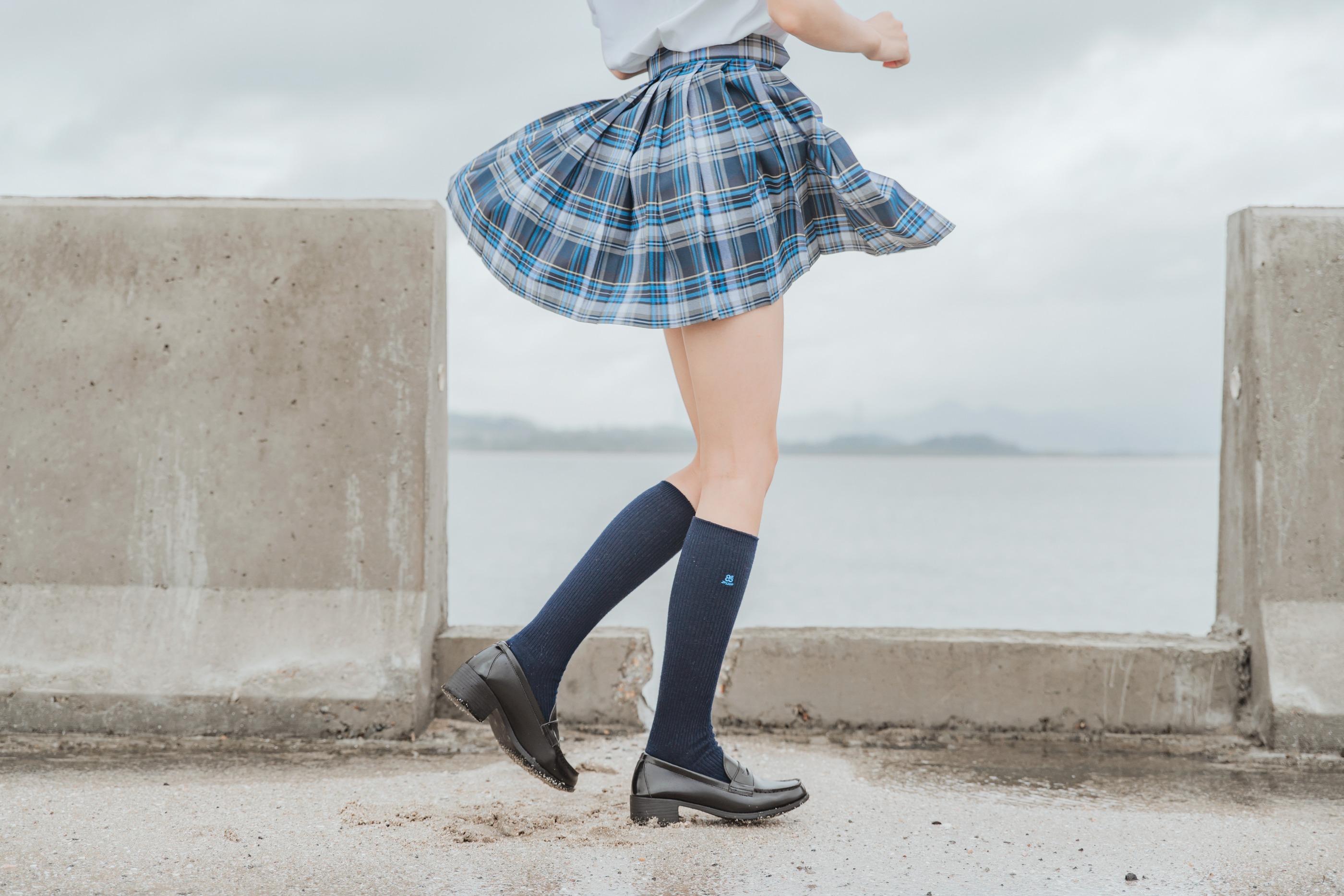图片[1]-桜桃喵 – NO.019 耳畔的风 [27P]-XikXak